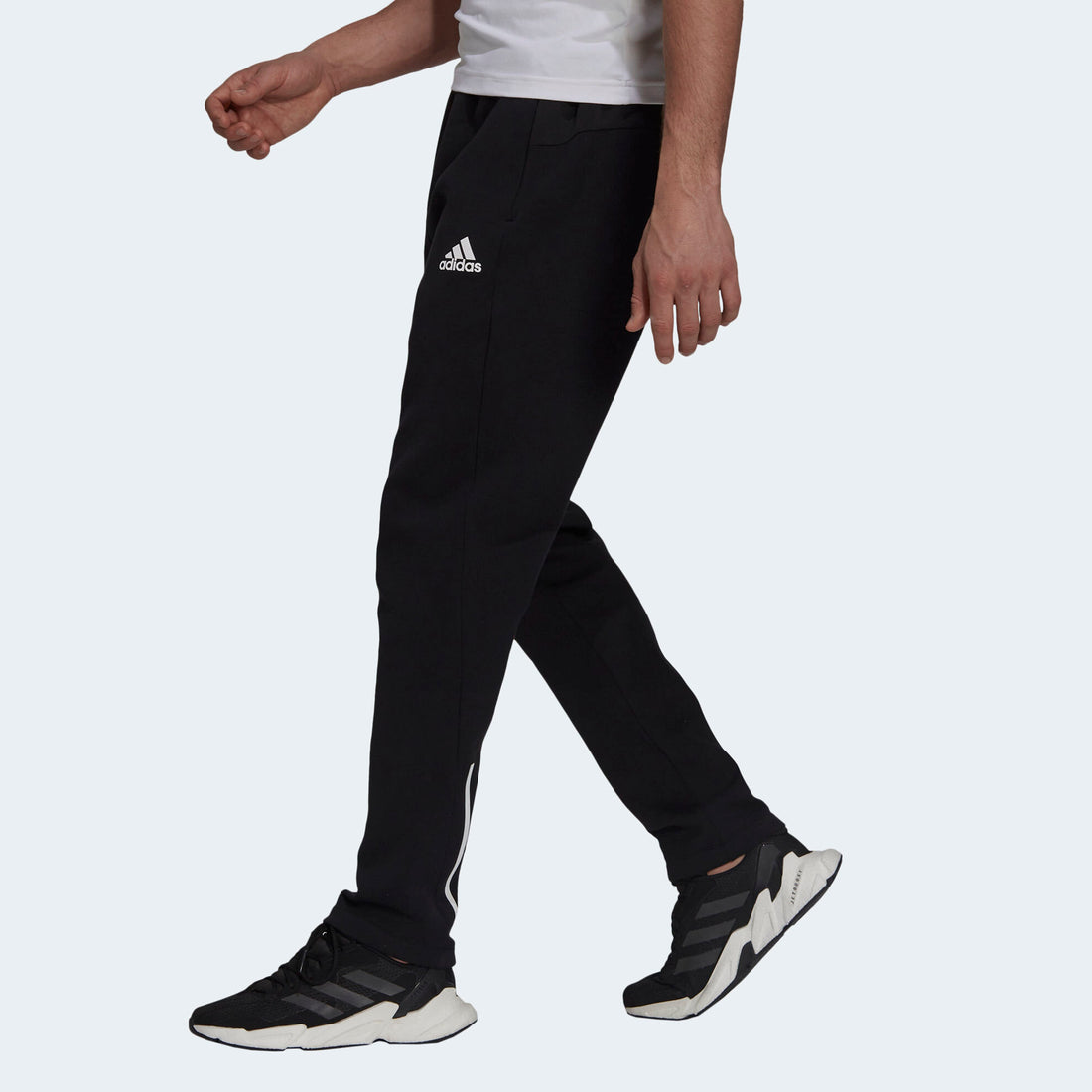 ADIDAS Z.N.E. SPORTSWEAR מכנסיים לגברים