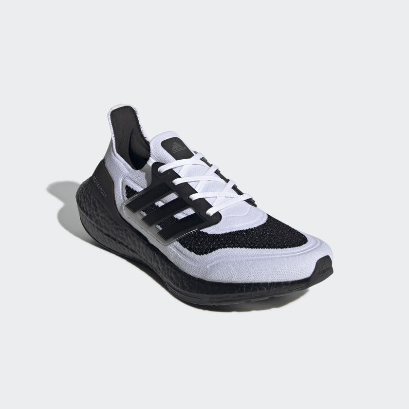 ADIDAS ULTRABOOST 21 נעלי ריצה לגברים