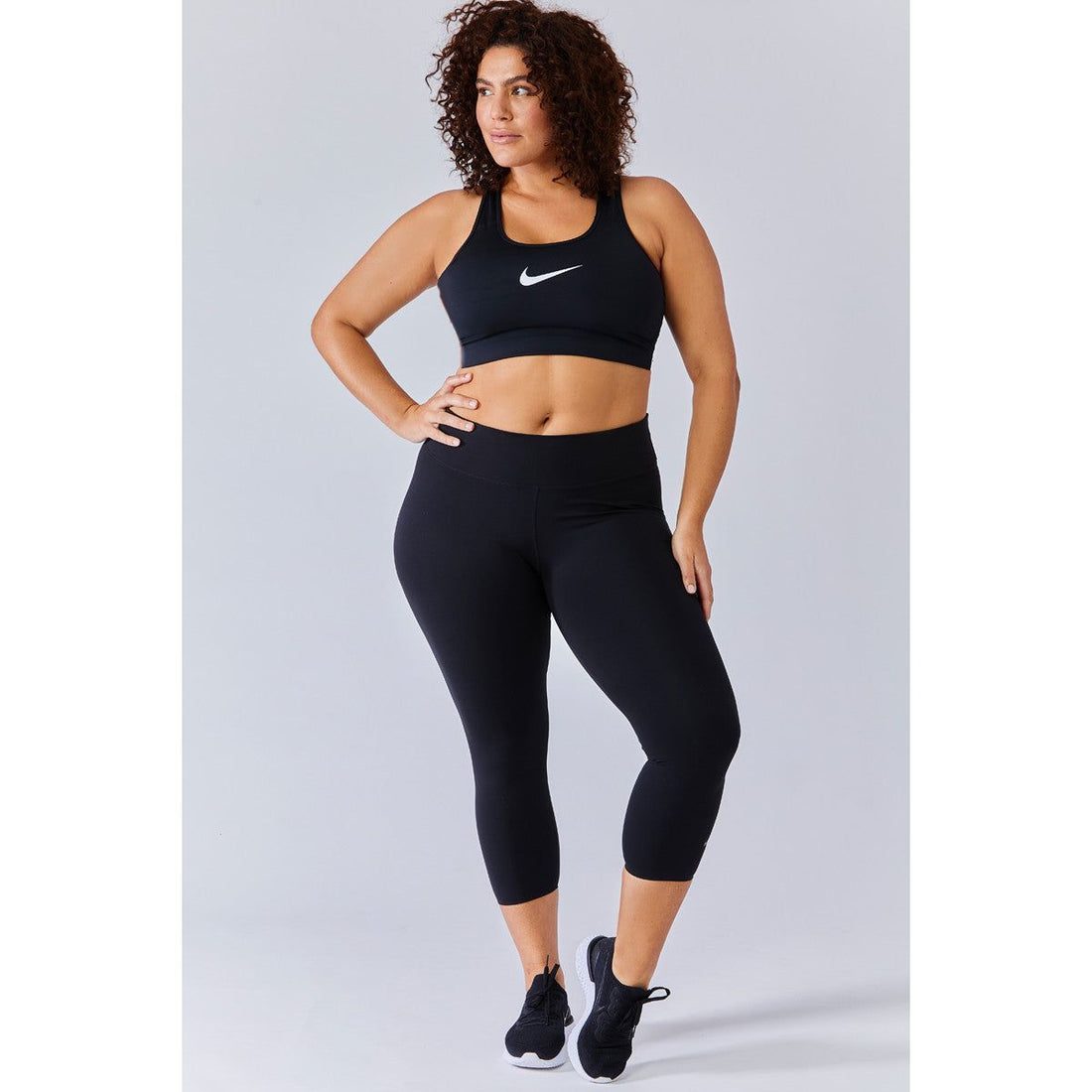 Nike  Swoosh Bra Plus Size גוזיה מידות גדולות לנשים