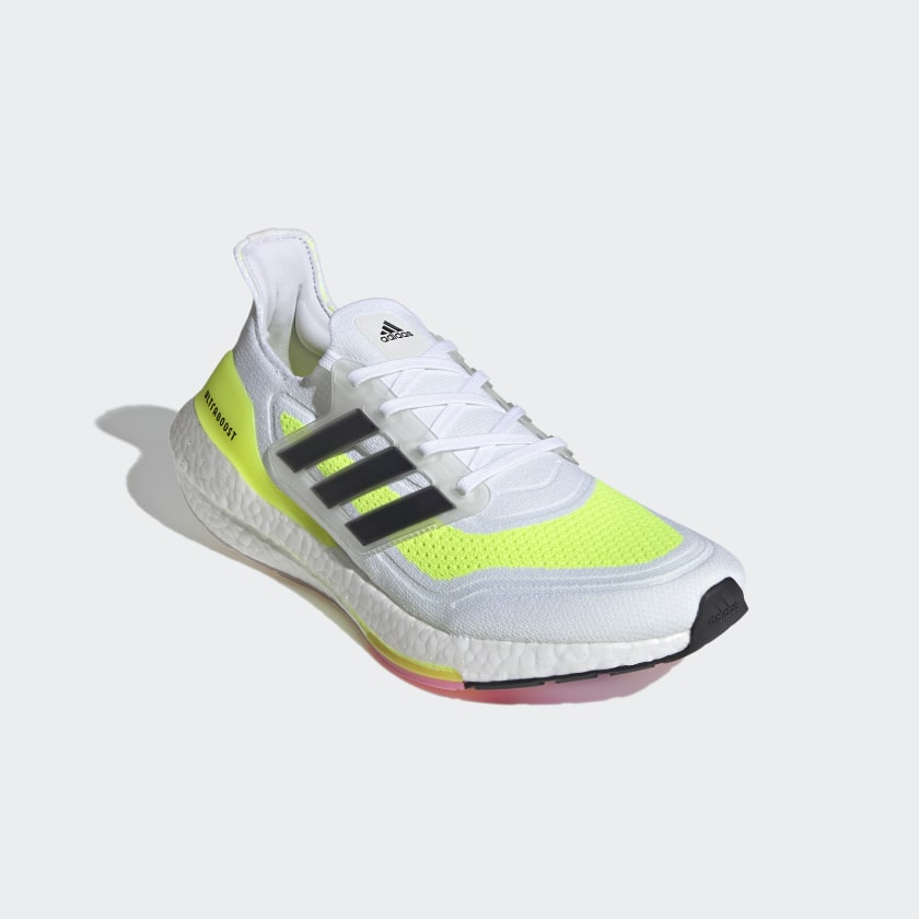 ADIDAS ULTRABOOST 21                נעלי ריצה לגברים